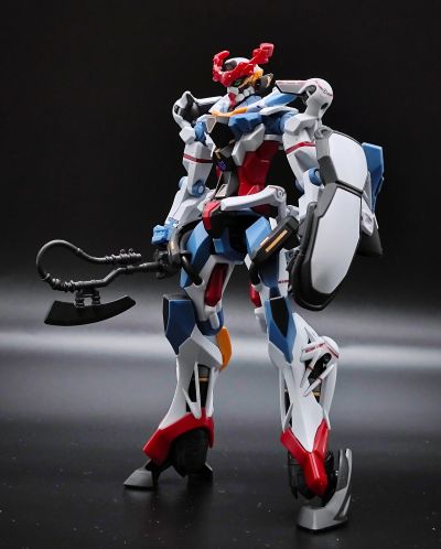 HG 1/144 夸克斯高达
