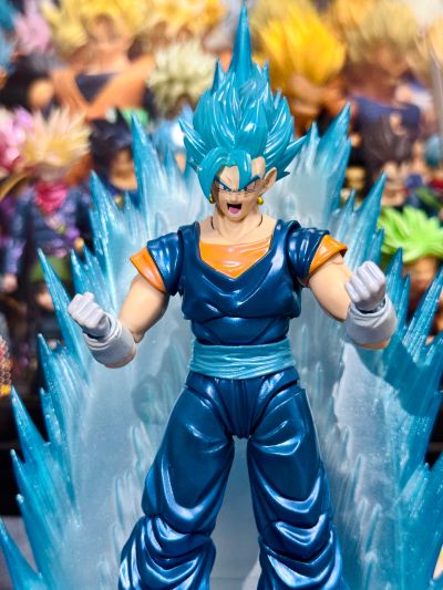 S.H.Figuarts 超级赛亚人之神超级赛亚人贝吉特-专属纪念款-
