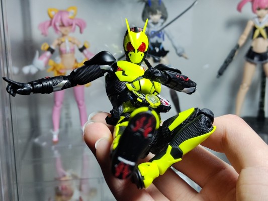 Figure-rise Standard 假面骑士零一 高跃飞蝗