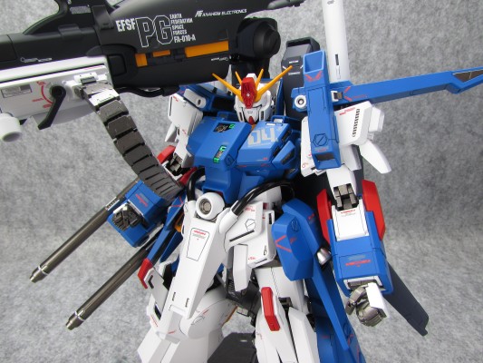 MG 1/100 机动战士高达ZZ  FA-010S 全装甲ZZ高达