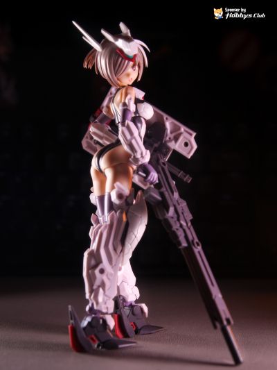 机甲少女 初云