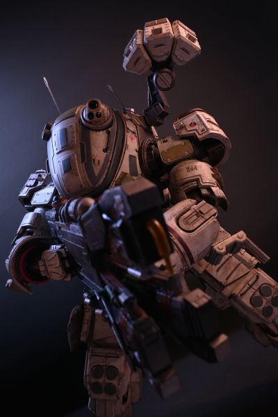 泰坦陨落 巨大外骨装甲泰坦重甲型（Ogre） IMC版