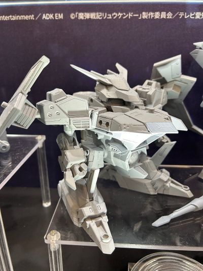 TOYRISE 黑煞星号