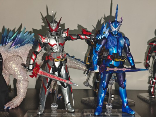 S.H.Figuarts  假面骑士十圣刃
