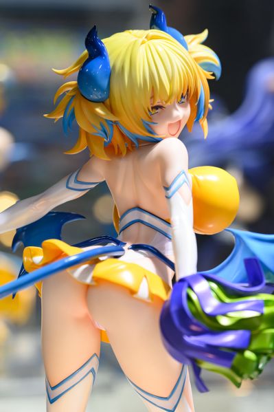 爆弹女孩 彩虹 派茵 魅魔啦啦队服装