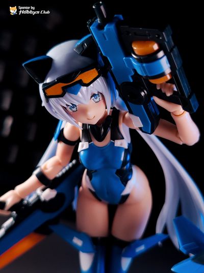 机甲少女 短剑 泳装