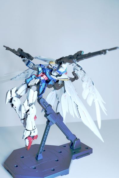 MG  1/100 高达基地专属商品  飞翼高达零式·无尽的华尔兹 Ka版 [钛金质感]