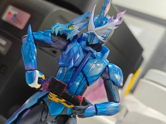 S.H.Figuarts  假面骑士十圣刃