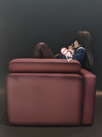 用脚自拍的少女
