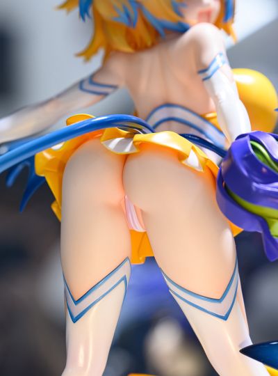 爆弹女孩 彩虹 派茵 魅魔啦啦队服装