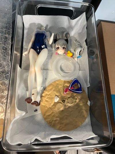 手办