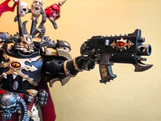 战锤40000 混沌星际战士 黑色军团 装备爆矢枪和动力槌的神选勇士