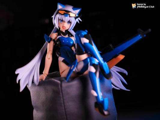 机甲少女 短剑 泳装