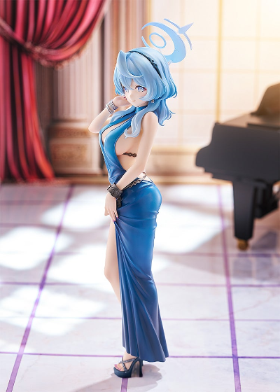 蔚蓝档案 天雨亚子（礼服）