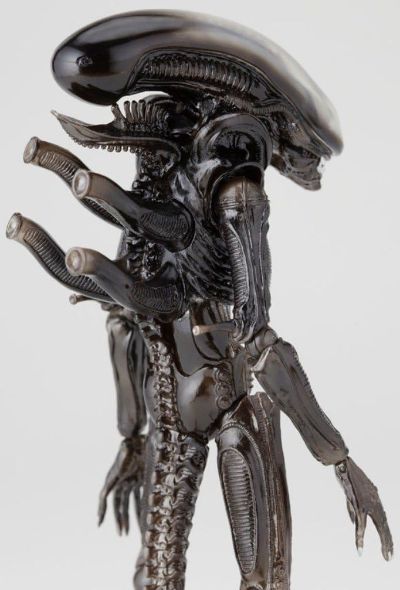 特摄Revoltech系列 No.001 异形（Alien）