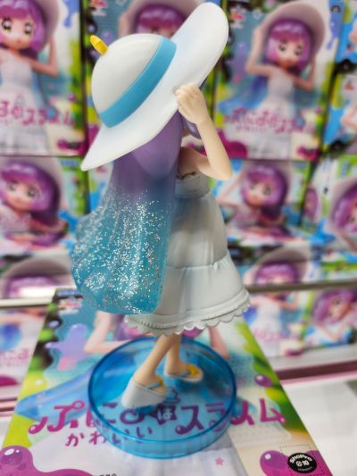 噗妮露是可爱史莱姆动画版 Luminasta 噗妮露～凉爽避暑地的可爱噗妮露～