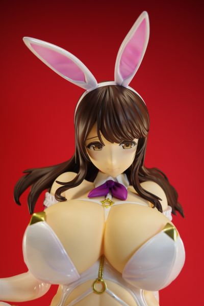 三柿野日和 白色兔女郎