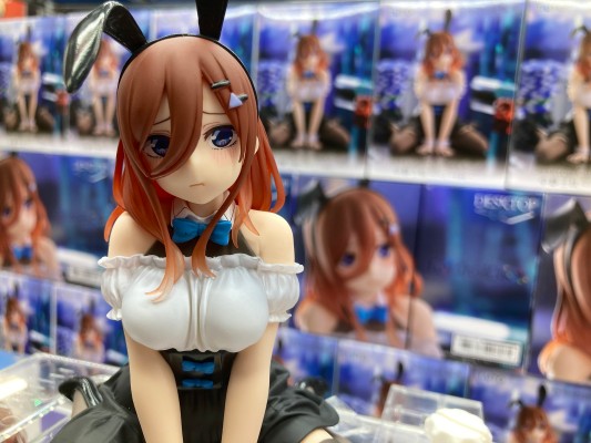 五等分的新娘＊  可爱桌摆人偶 中野三玖～兔女郎造型～