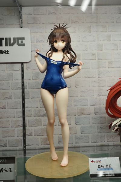 出包王女Darkness 结城美柑 泳装