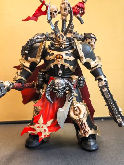 战锤40000 混沌星际战士 黑色军团 装备爆矢枪和动力槌的神选勇士