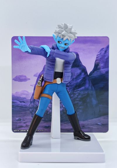 龙珠大魔 古罗里奥 附带背景板的珍藏人偶