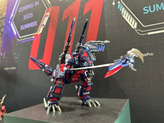 索斯机兽系列  RMZ-011  咆哮虐杀龙  雷温专属样式