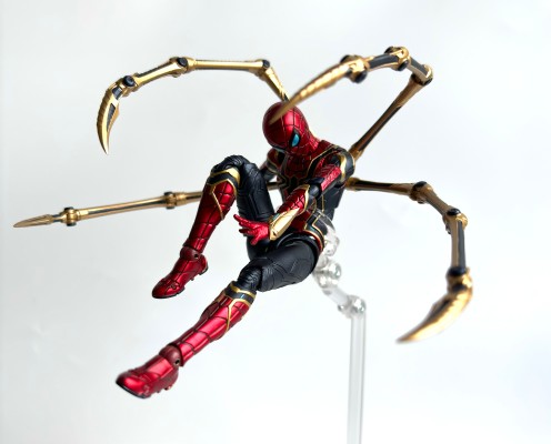 S.H.Figuarts  钢铁蜘蛛侠（蜘蛛侠：英雄无归）