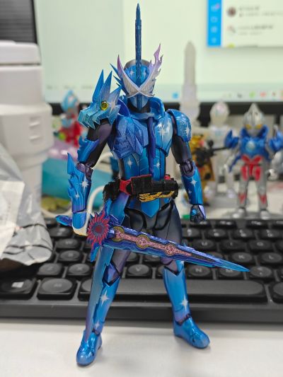 S.H.Figuarts  假面骑士十圣刃