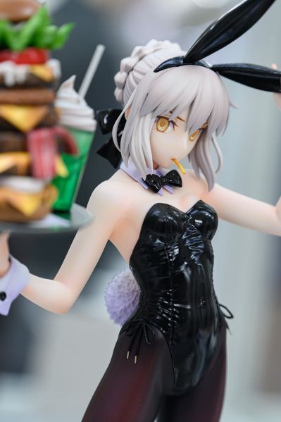 命运-冠位指定 剑士-阿尔托莉雅・潘德拉贡[Alter] 兔女郎