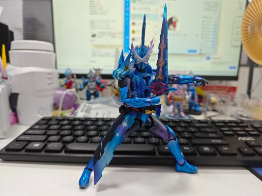 S.H.Figuarts  假面骑士十圣刃