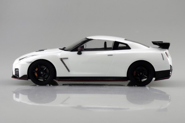 卡扣组合型套件 No.05-BW 日产 GT-R NISMO 2017年款 耀动珍珠白