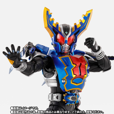 S.H.Figuarts（真骨雕制法）假面骑士钢斗王 超越形态