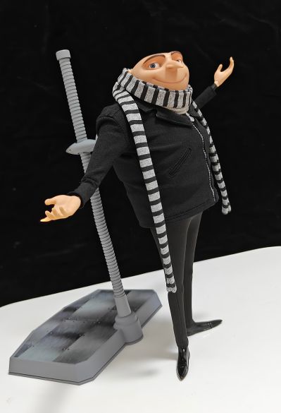 神偷奶爸4 格鲁1/8收藏可动人偶