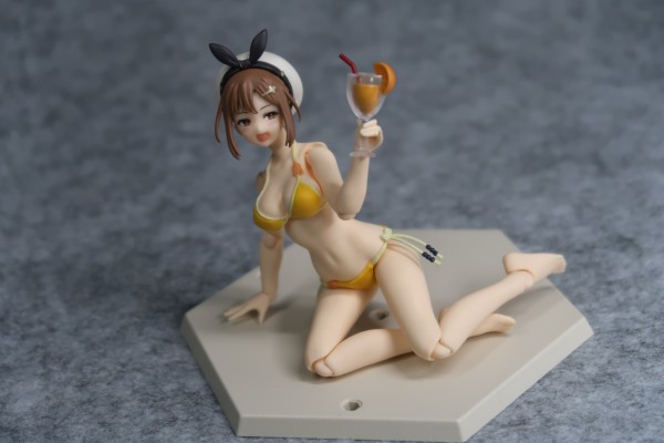 figma#EX-065 为美好的世界献上祝福！达克妮斯 泳装