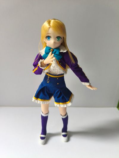 PureNeemoCharacter系列 No.105 带着智能手机闯荡异世界 	尤米娜·埃尔内亚·贝尔法斯特