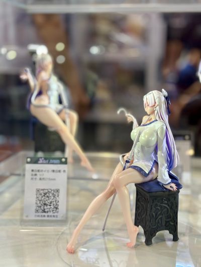 顺从的日奈·维鲁娜 丝袜版