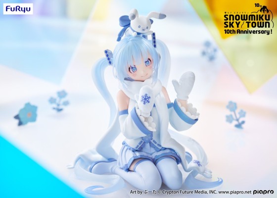 初音未来系列 压泡面人偶 雪未来盛典〜雪未来 机场精品展（Sky Town）〜