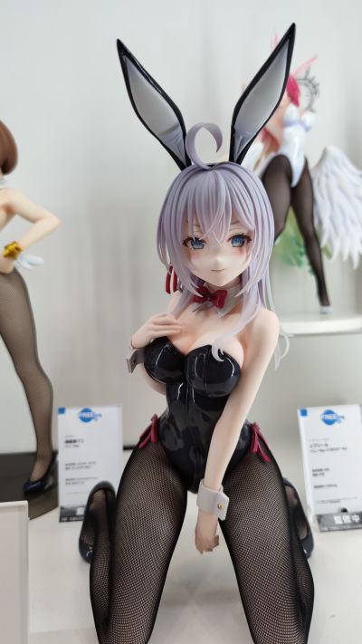 B-style 不时用俄语小声说真心话的邻桌艾莉同学 艾莉 兔女郎