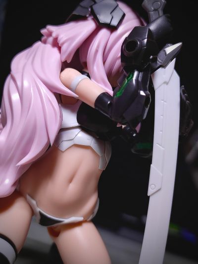 机甲少女 掌上尺寸少女 祸月