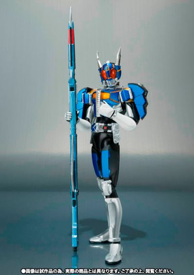 S.H.Figuarts 假面骑士电王 圣枪形态与圣竿形态