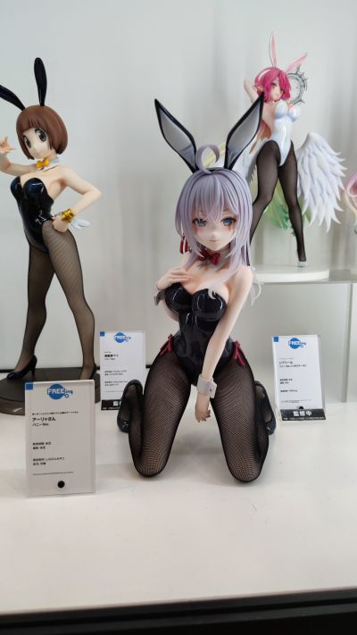 B-style 不时用俄语小声说真心话的邻桌艾莉同学 艾莉 兔女郎