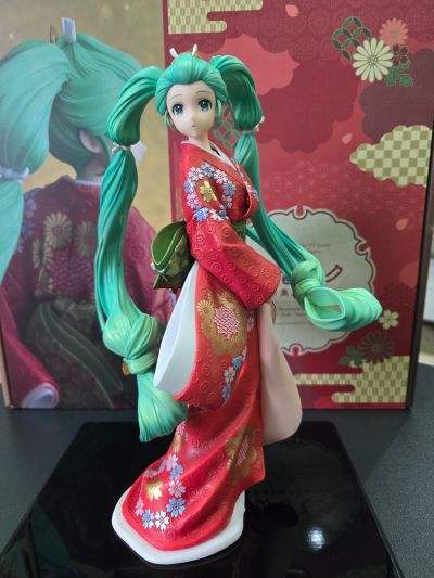 初音未来 回首美人图