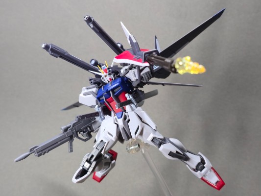 ROBOT魂 ＜机动战士系列＞ GAT-X105  强袭高达（复制机）＋I.W.S.P. 剧中版