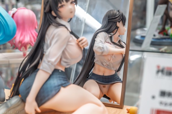 胜利女神：新的希望 玛律恰娜：学生时代