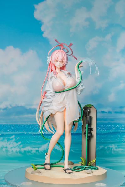 浦和花子（泳装）