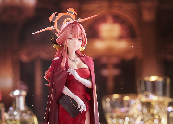 蔚蓝档案 陆八魔爱露（礼服）