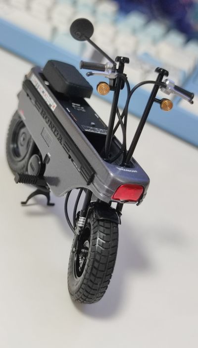 BUSTER DOLL 骑士 爱丽丝 与 本田 Motocompo