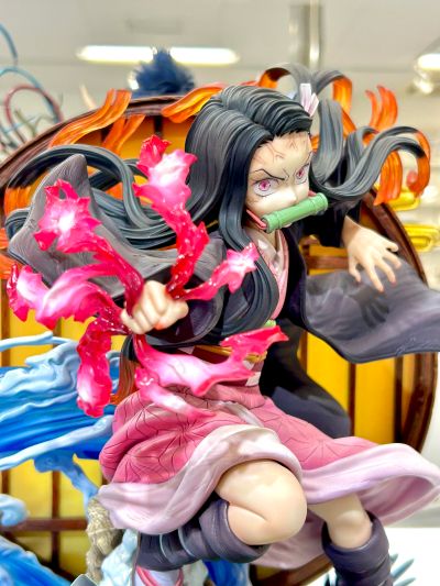 鬼灭之刃 灶门炭治郎 与  灶门祢豆子