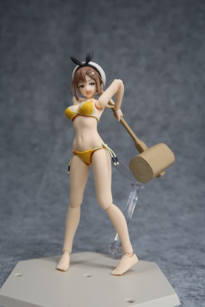 figma#EX-065 为美好的世界献上祝福！达克妮斯 泳装