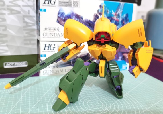 HGUC 1/144 	阿斯曼